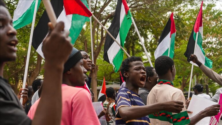 From Lagos to Gaza: How Religious Identity Shapes Nigerian Opinions on Global Politics